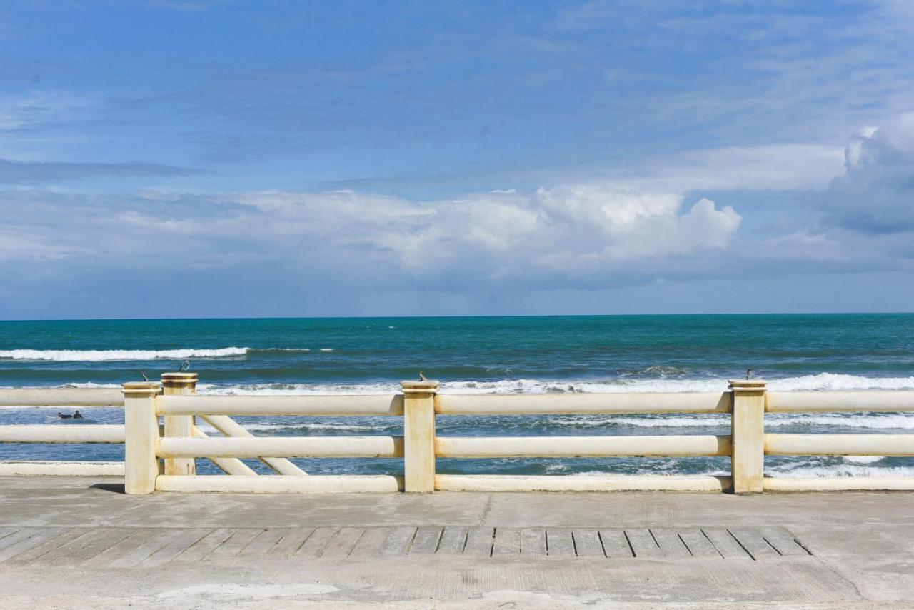 Bay'S Inn บาแลร์ ภายนอก รูปภาพ