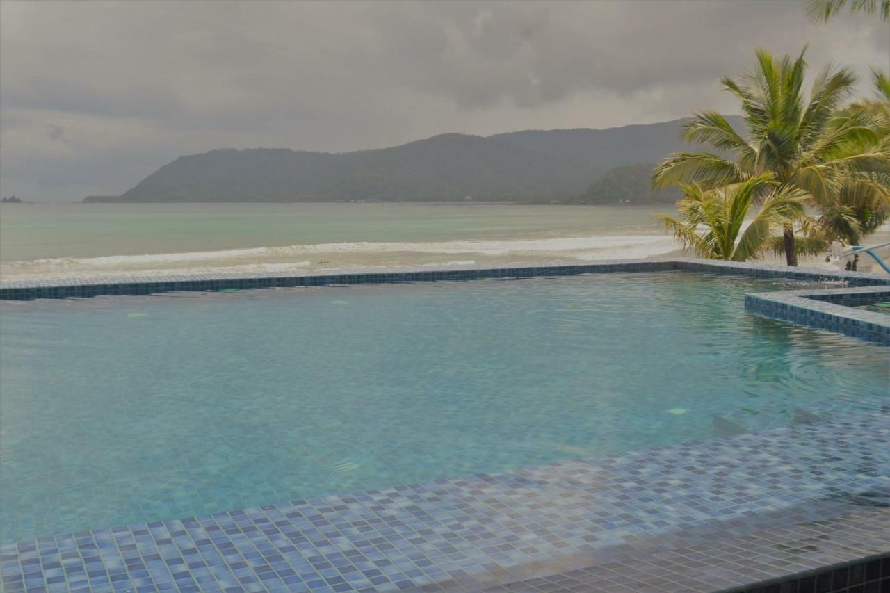 Bay'S Inn บาแลร์ ภายนอก รูปภาพ